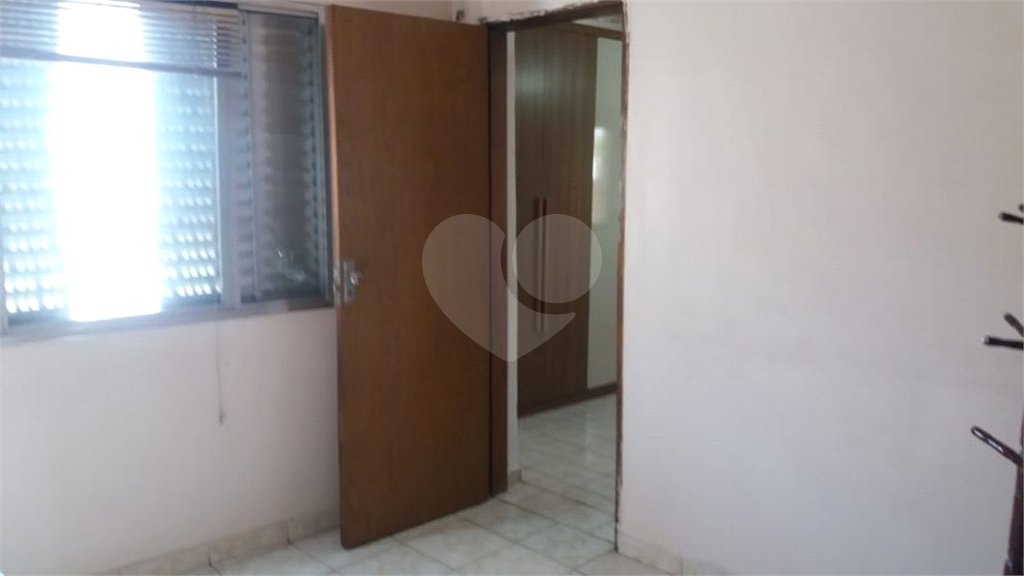 Sobrado à venda com 4 quartos em Jardim Guairaca, São Paulo, SP