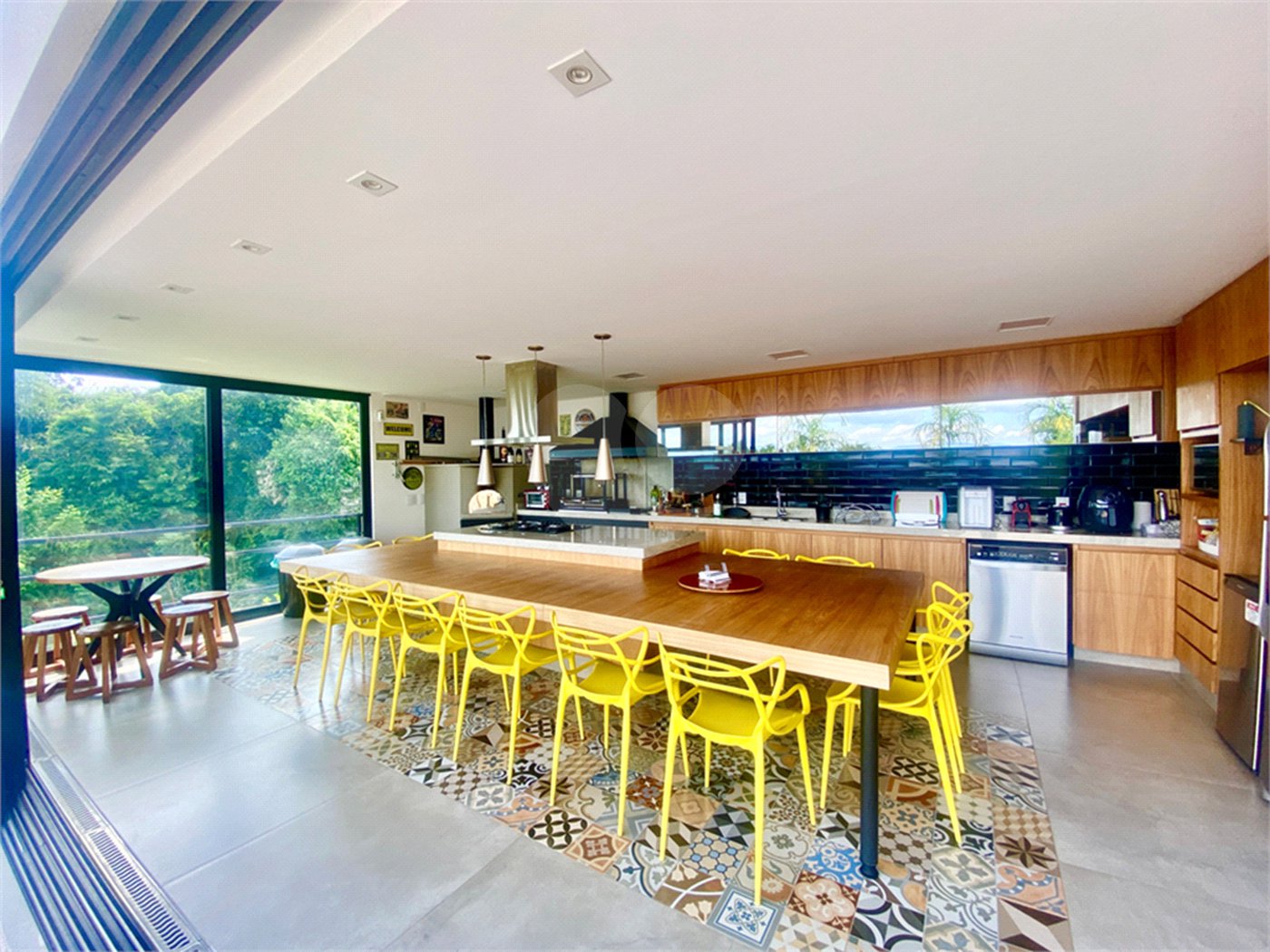 Casa à venda com 5 suítes em Glebas, Louveira, SP