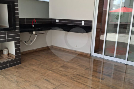Casa à venda com 3 quartos, sendo 1 suíte, no condomínio Costa das Areias, Salto - SP