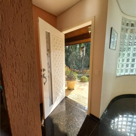 Sobrado à venda com 3 quartos, sendo 2 suítes, em Aruã, Mogi das Cruzes, SP
