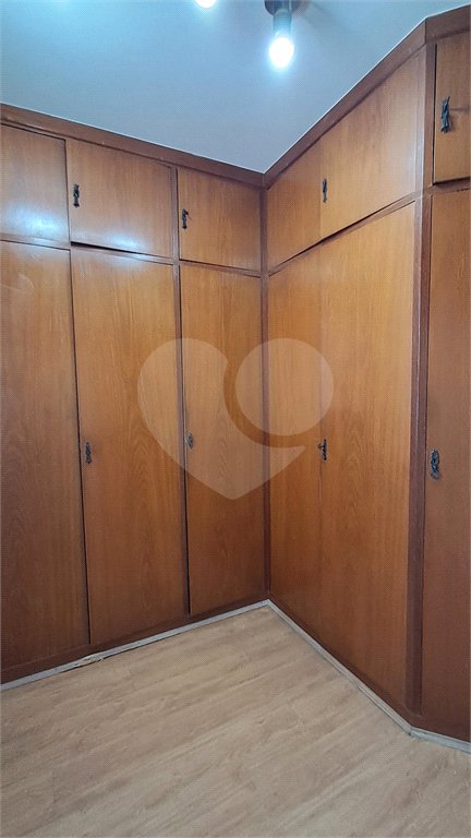 Apartamento à venda com 3 quartos, sendo 1 suíte,  em Alto da Boa Vista, São Paulo, SP