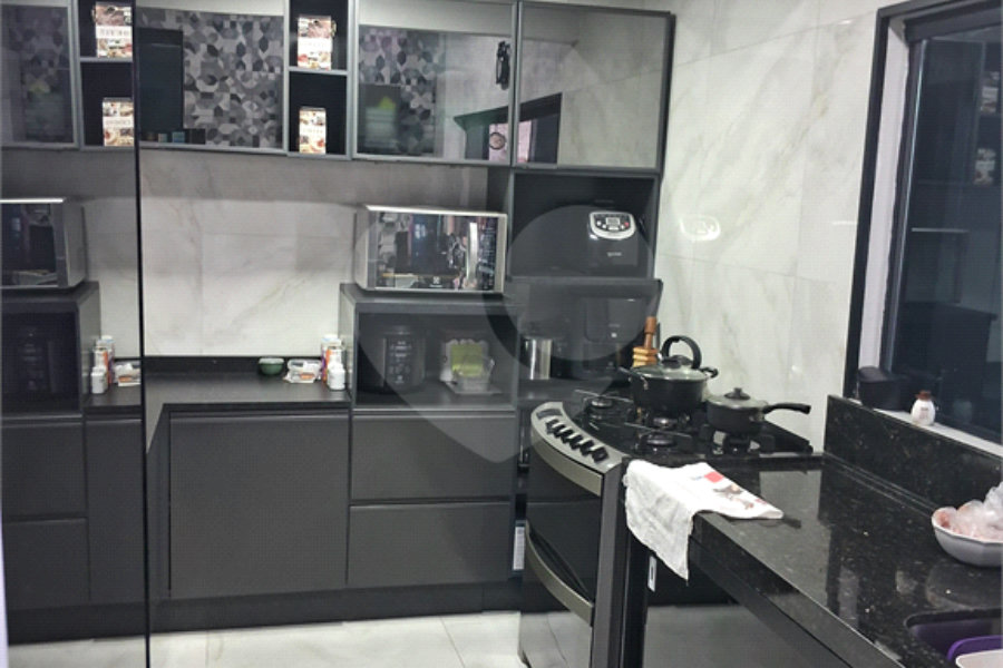 Sobrado à venda com 10 quartos, sendo 1 suíte, em Tremembé, São Paulo, SP