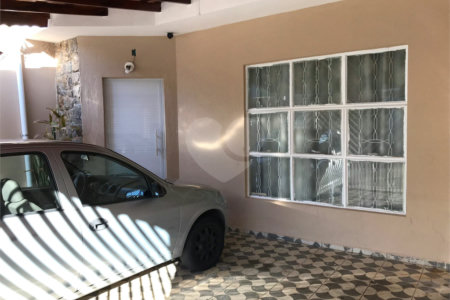 Casa à venda com 3 quartos, sendo 1 suíte, em Jardim Karolyne, Votorantim, SP