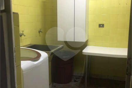 Sobrado à venda com 3 quartos, sendo 1 suíte, em Vila Nova Caledônia, São Paulo, SP