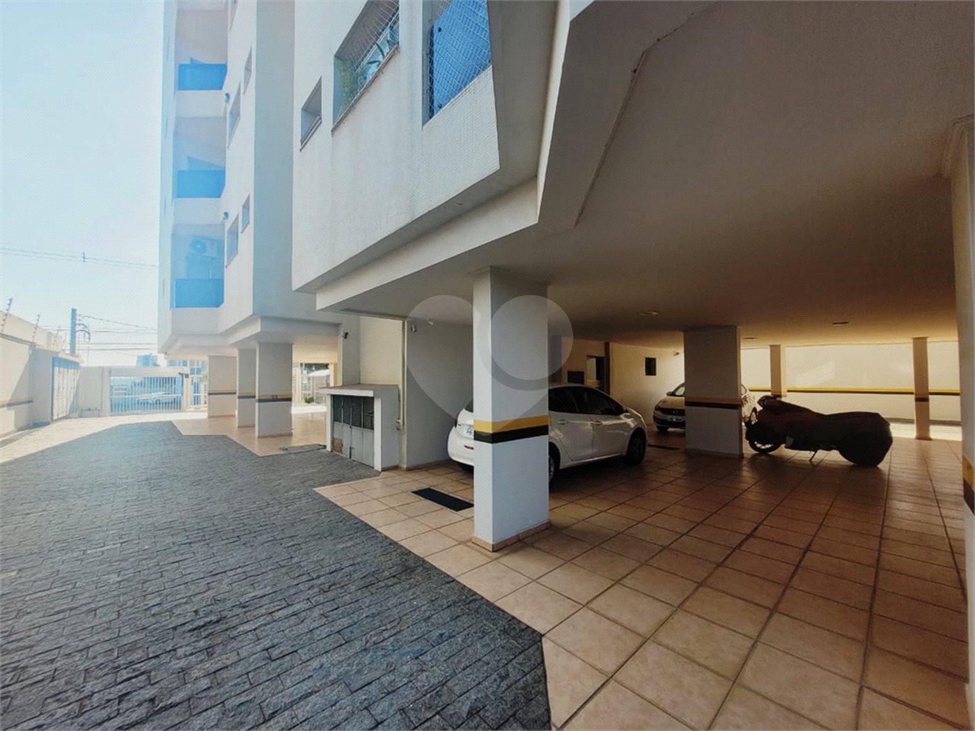 Apartamento à venda com 3 quartos, sendo 1 suíte,  no Centro, Indaiatuba, SP