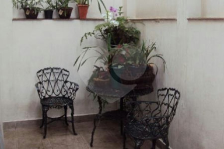 Sobrado à venda com 3 quartos, sendo 1 suíte,  em Jardim Pinheiros, São Paulo, SP