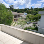 Casa à venda com 3 quartos, sendo 1 suíte, no condomínio Picollo Villaggio, Louveira - SP