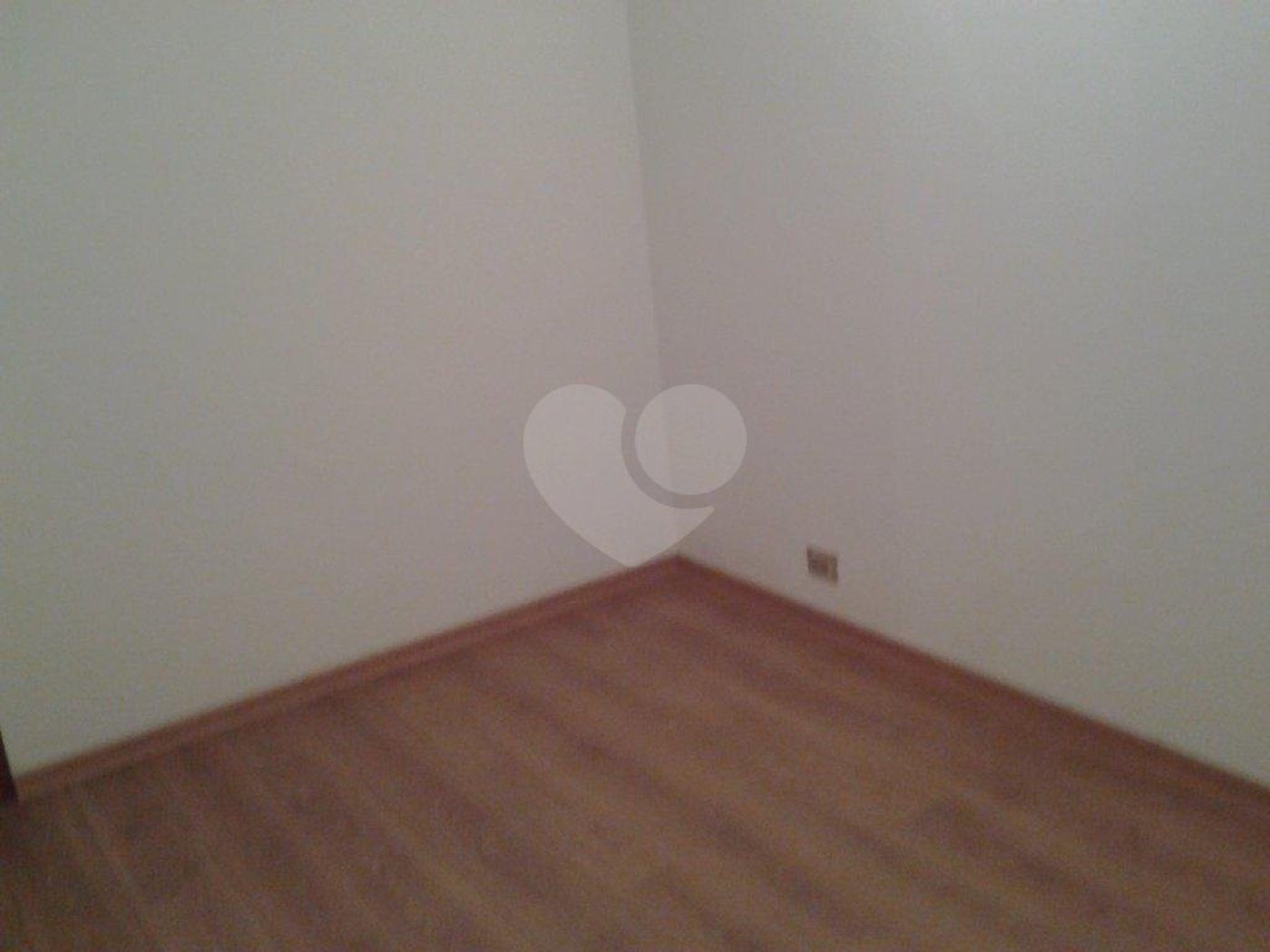Sobrado à venda com 4 quartos, sendo 1 suíte, em Palmas do Tremembé, São Paulo, SP