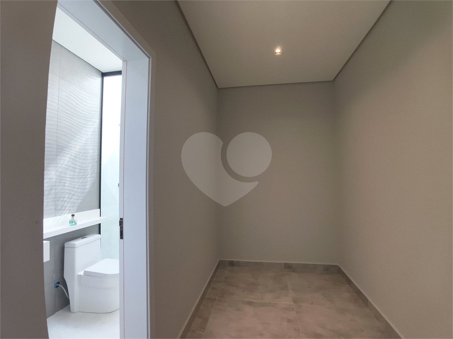Casa à venda com 3 quartos, sendo 1 suíte,  no condomínio Horto Florestal Villagio, Sorocaba - SP