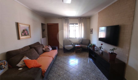 Casa à venda com 3 quartos, sendo 1 suíte,  em Jardim Santa Cecília, Guarulhos, SP