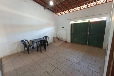 Casa à venda com 4 quartos, sendo 1 suíte, em Vila Belo Horizonte, Itapetininga, SP