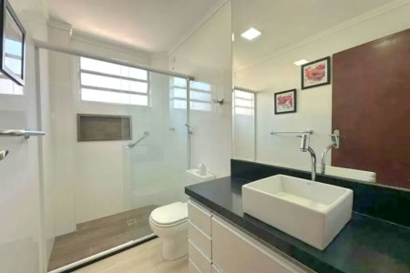 Apartamento perto da praia com 4 dormitórios à venda, 184 m² por R$ 980.000 - Gonzaga - Santos/SP