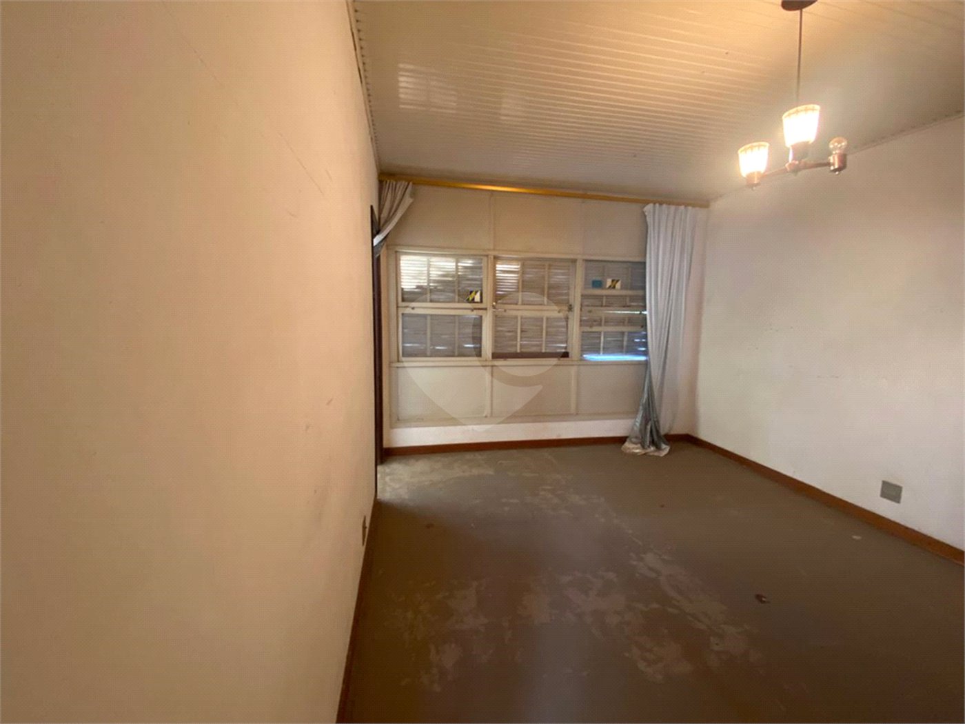 Casa para alugar com 4 quartos, sendo 2 suítes, no Centro, Araraquara, SP