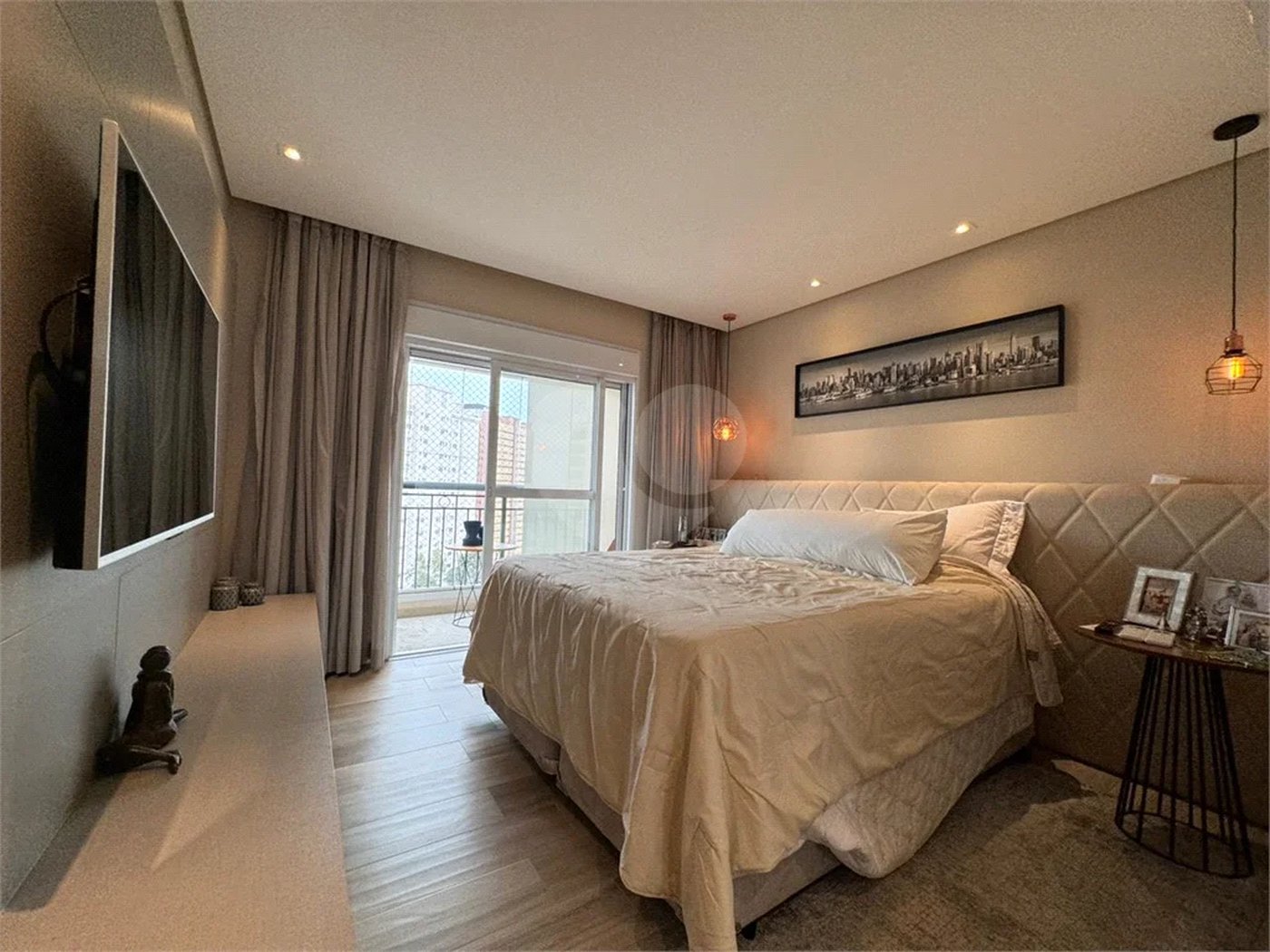 Santana Alto Padrão/Porteira Fechada, Apto. 260 m² 4 Suítes, 5 vagas 2 depósitos privativos