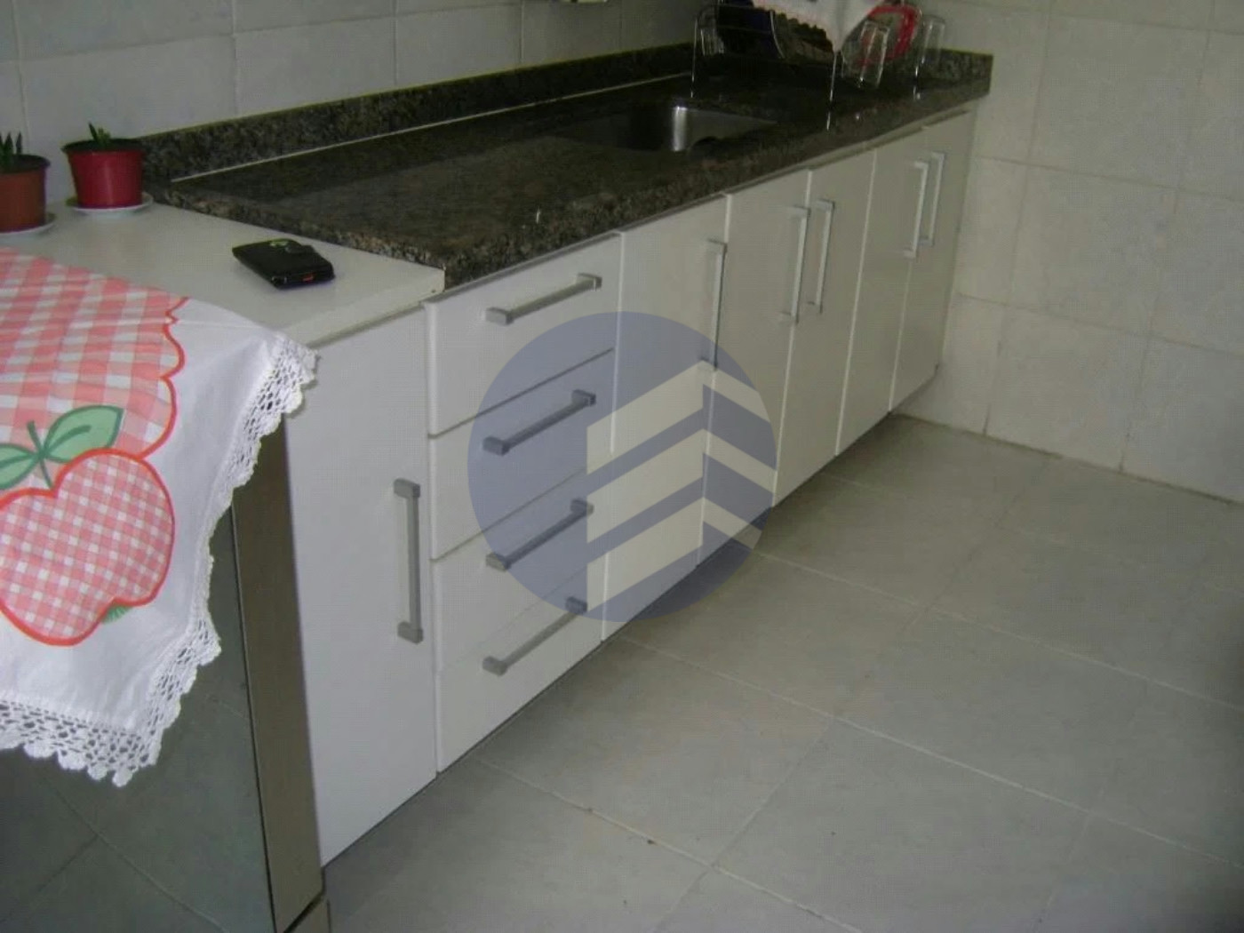 Casa à venda com 3 quartos, sendo 1 suíte, no condomínio Res Green Ville, São Paulo - SP