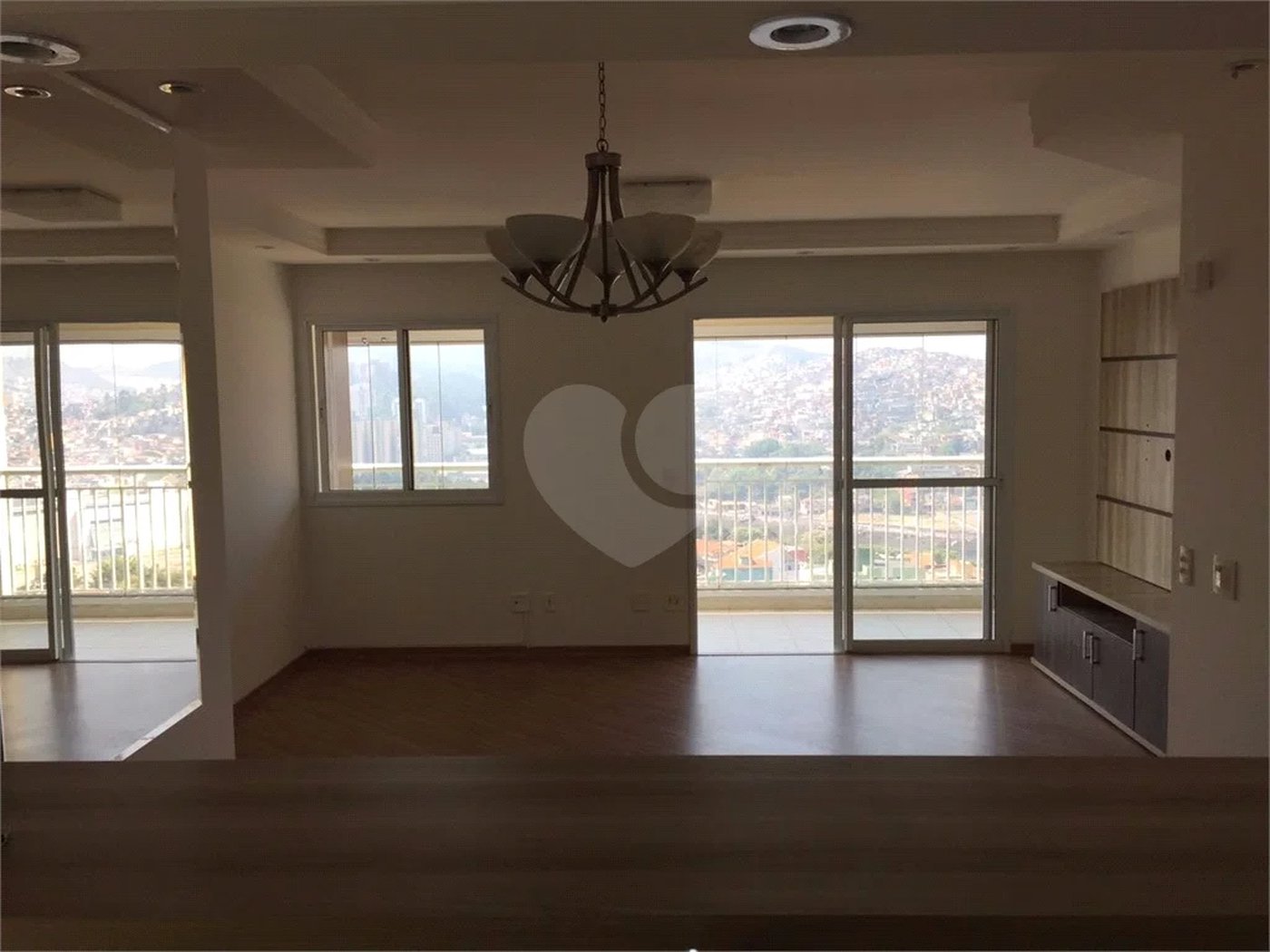 APARTAMENTO NO CONDOMINIO ÁRCÁDIA - 80 M / 2 DORMS COM 1 SUITE / 2 VAGAS