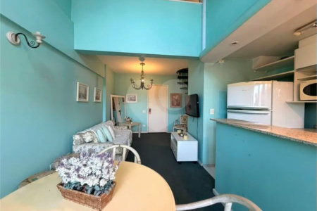 Apartamento com 1 dormitório com 1 vaga de garagem