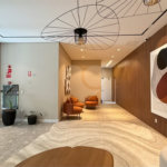 Indaiatuba- Sp - Edificio Athmosfera- R$ 1.800.000,00 - andar alto - 130,00 ms de area util - 3 suites, lavabo, sala 2 ambientes, 3 vagas de garagens - Area de lazer - Brinquedoteca - Piscina - Portão eletrônico - Portaria 24hs - sala de ginástica - Salão de festas - Salão de jogos - Cinema