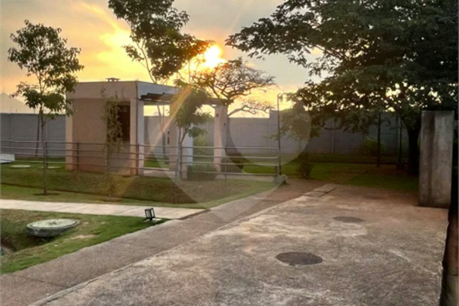 Apartamento a Venda com 2 Dormitórios Jaraguá / SP