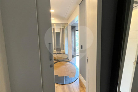 Apartamento à venda com 4 suítes em Jardim Marajoara, São Paulo, SP