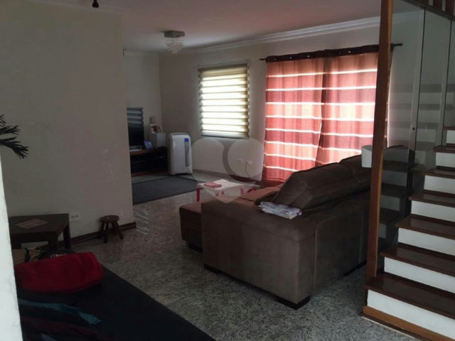 Sobrado à venda com 3 quartos, sendo 1 suíte,  em Jardim Virginia Bianca, São Paulo, SP