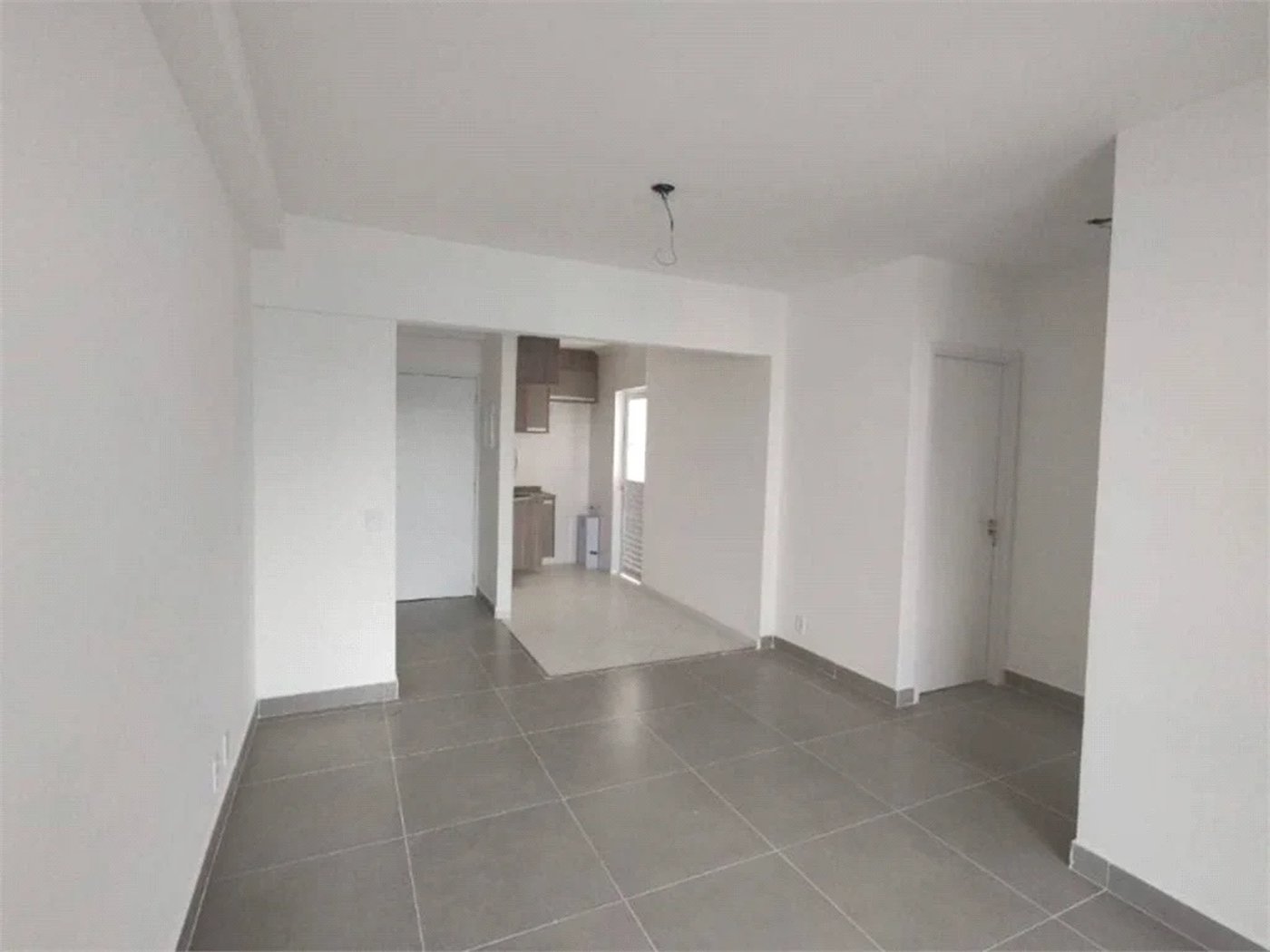 Apartamento para alugar com 2 suítes em Jardim Ampliação, São Paulo, SP