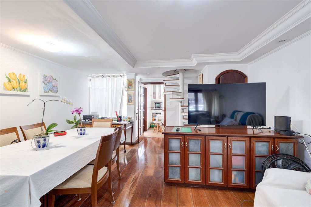 Casa de Vila à venda com 2 quartos, sendo 1 suíte, em Jardim Hípico, São Paulo, SP