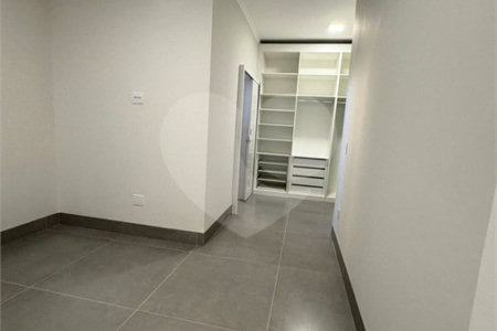 Casa à venda com 3 suítes em Residencial Tivoli, Araraquara, SP