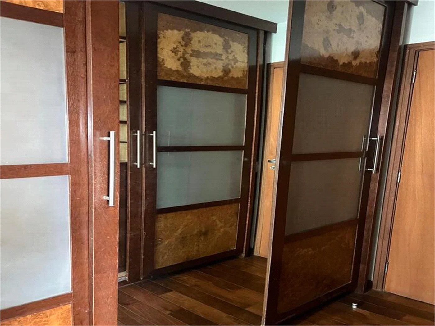 Apartamento à venda com 4 quartos, sendo 2 suítes, em Paraisópolis, São Paulo, SP