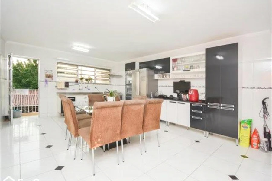 Sobrado à venda com 3 quartos, sendo 1 suíte, em Vila Galvão, Guarulhos, SP