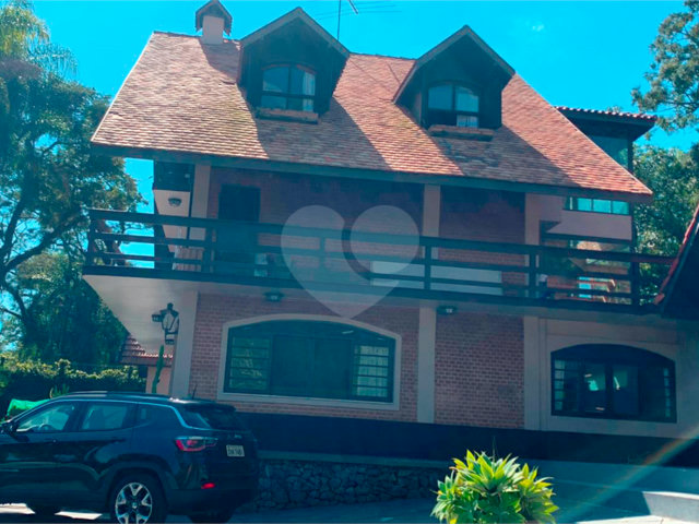 Casa à venda com 4 suítes em Parque Petrópolis, Mairiporã, SP