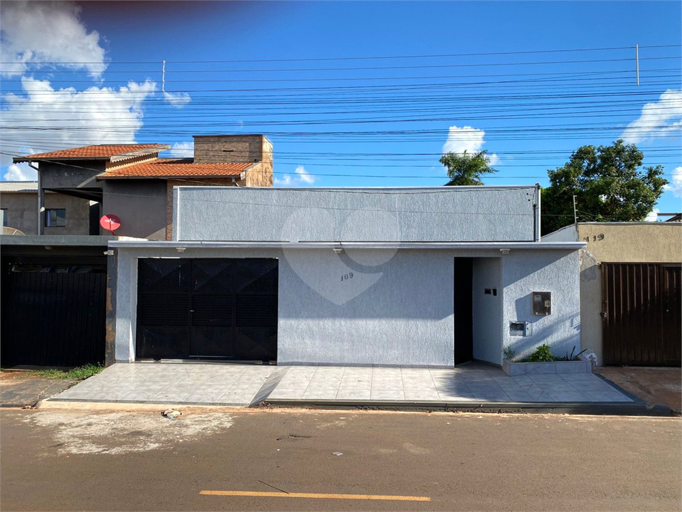 Casa à venda com 3 quartos, sendo 2 suítes, em Residencial Ponta Porã I, Ponta Porã, MS