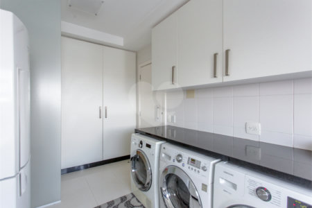 Apartamento à venda com 4 suítes em Vila Suzana, São Paulo, SP