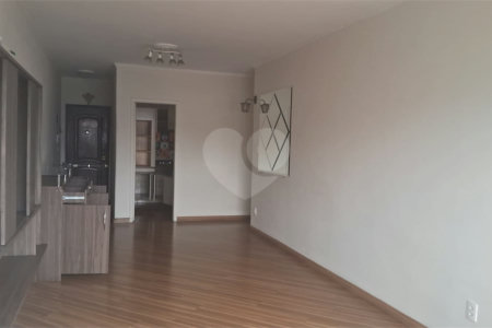 Apartamento à venda com 3 quartos, sendo 1 suíte,  em Cambuci, São Paulo, SP