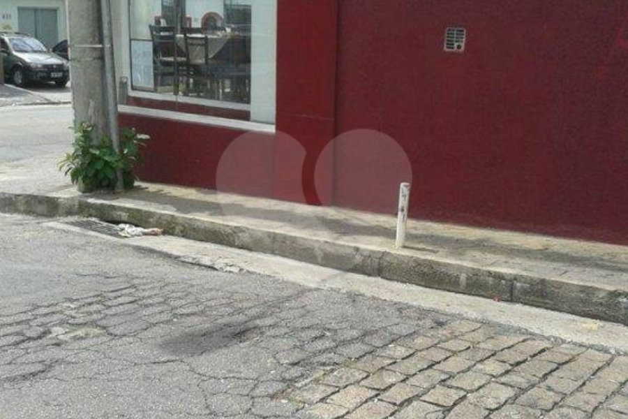 Sobrado à venda com 3 quartos em Santana, São Paulo, SP