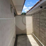 Sobrado à venda com 4 quartos, sendo 3 suítes, em Vila Irmãos Arnoni, São Paulo, SP
