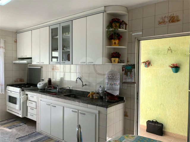 Casa à venda com 3 quartos em Jardim Peri, São Paulo, SP