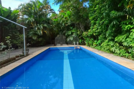 Casa à venda com 4 quartos, sendo 2 suítes,  em Jardim Botânico, Rio de Janeiro, RJ