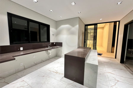 Casa à venda com 3 suítes no condomínio Villa Jardim, Cuiabá - MT
