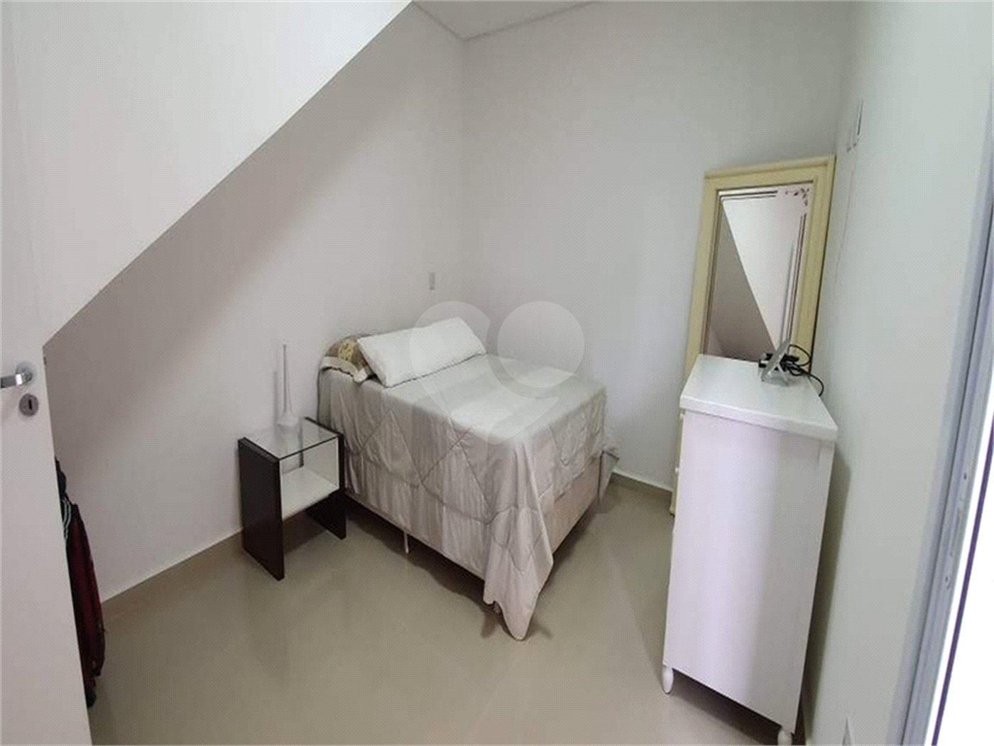Casa à venda com 3 quartos, sendo 1 suíte, em Vila Santa Rosália, São Roque, SP