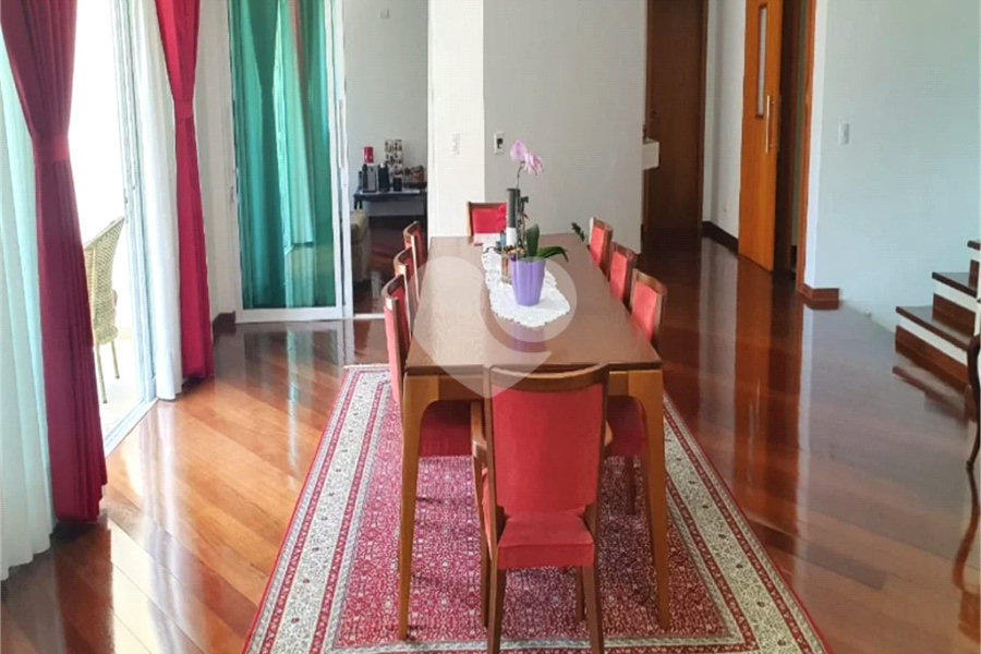 Casa à venda com 3 suítes no condomínio Parque Imperial da Cantareira, Mairiporã - SP