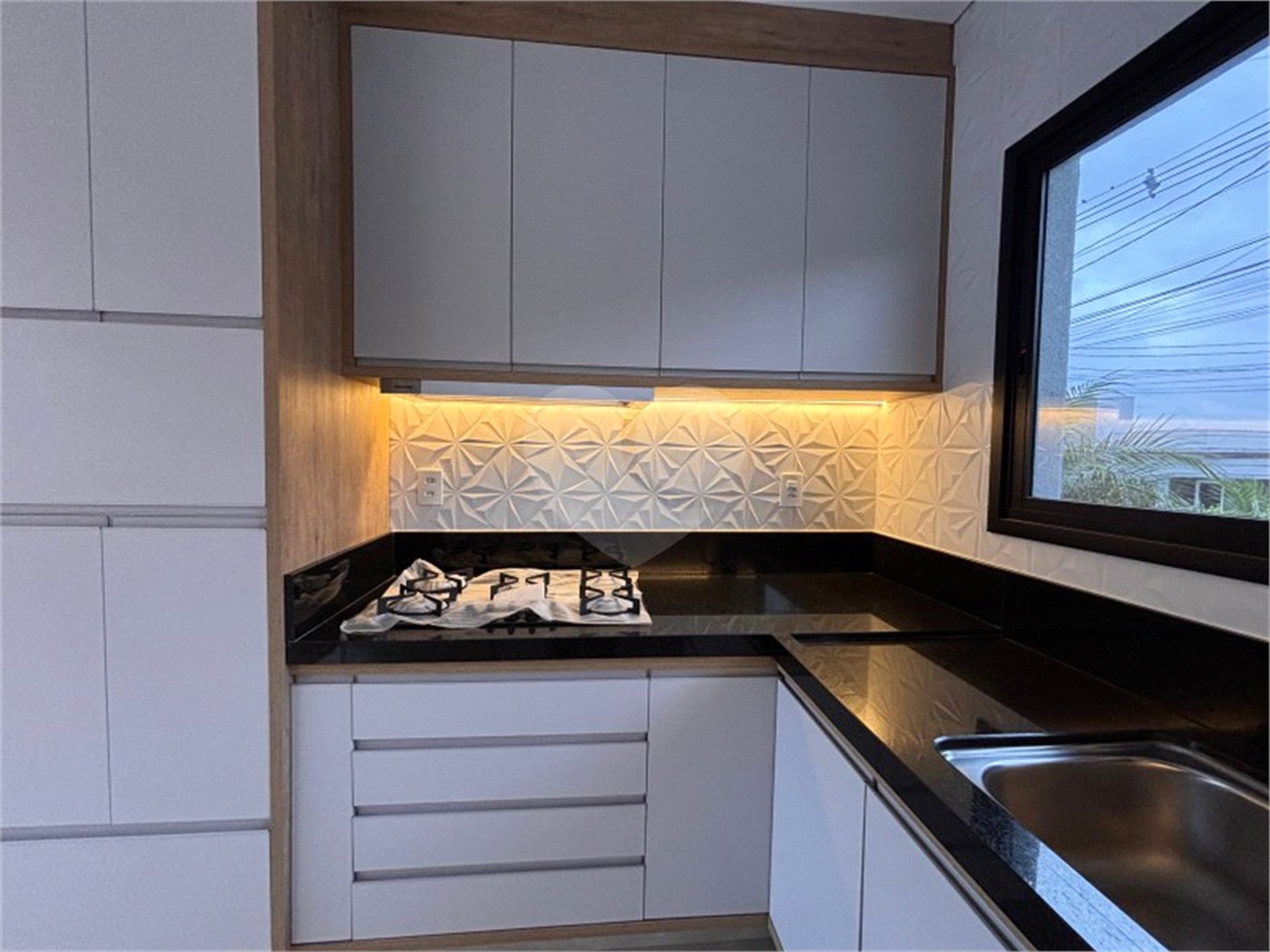 Casa à venda com 3 suítes no condomínio Vista Verde, Indaiatuba - SP