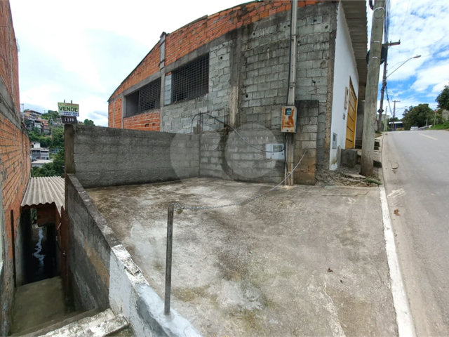Casa Térrea à venda com 1 quarto em Serra da Cantareira, Mairiporã, SP
