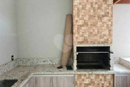 Casa à venda com 3 suítes no condomínio Reserva da Mata, Vinhedo - SP