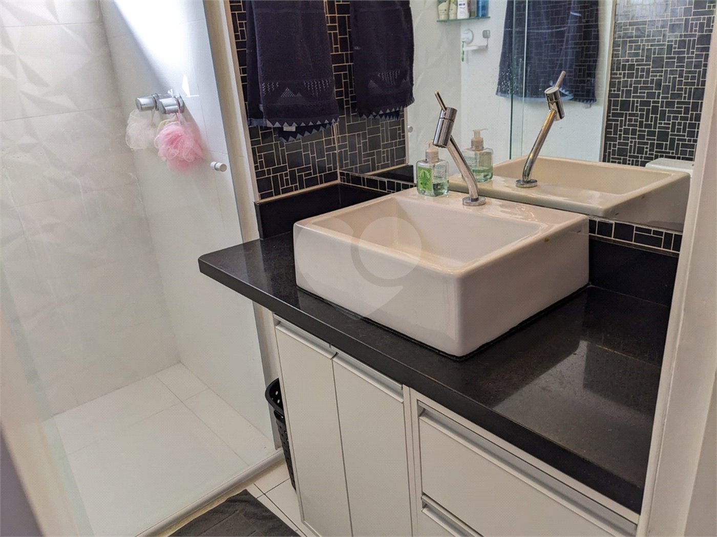 Apartamento à venda com 2 quartos, sendo 1 suíte,  em Jardim Rosa de Franca, Guarulhos, SP
