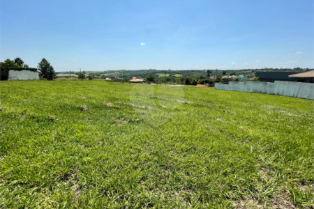 Terreno à venda no condomínio Residencial Village Saint Charbel, Araçoiaba da Serra - SP