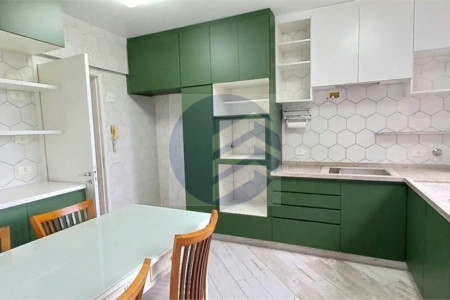 Apartamento à venda com 3 quartos, sendo 1 suíte, em Morumbi, São Paulo - SP