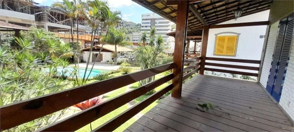 Casa à venda com 3 quartos, sendo 1 suíte,  em Corta Vento, Teresópolis, RJ