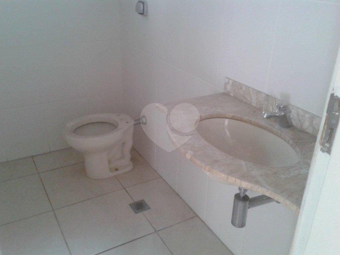 Sobrado à venda com 8 quartos em Vila Tramontano, São Paulo, SP