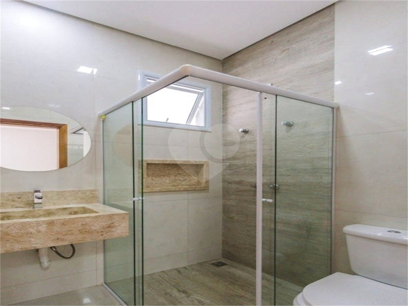 Casa à venda com 3 quartos, sendo 1 suíte,  no condomínio Vila Ytu, Indaiatuba - SP